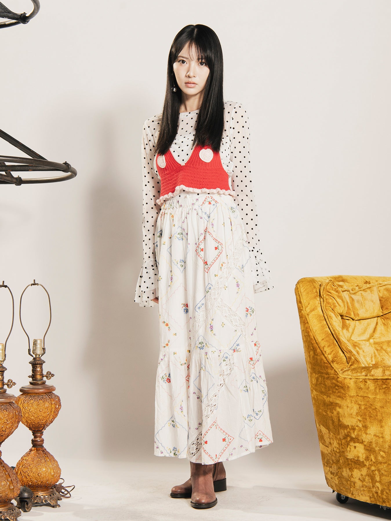 Flower Embroidery Skirt – 古着屋Top of the Hillのネット通販サイト