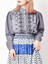 カットワーク刺繍 スタンドカラー長袖ブラウス