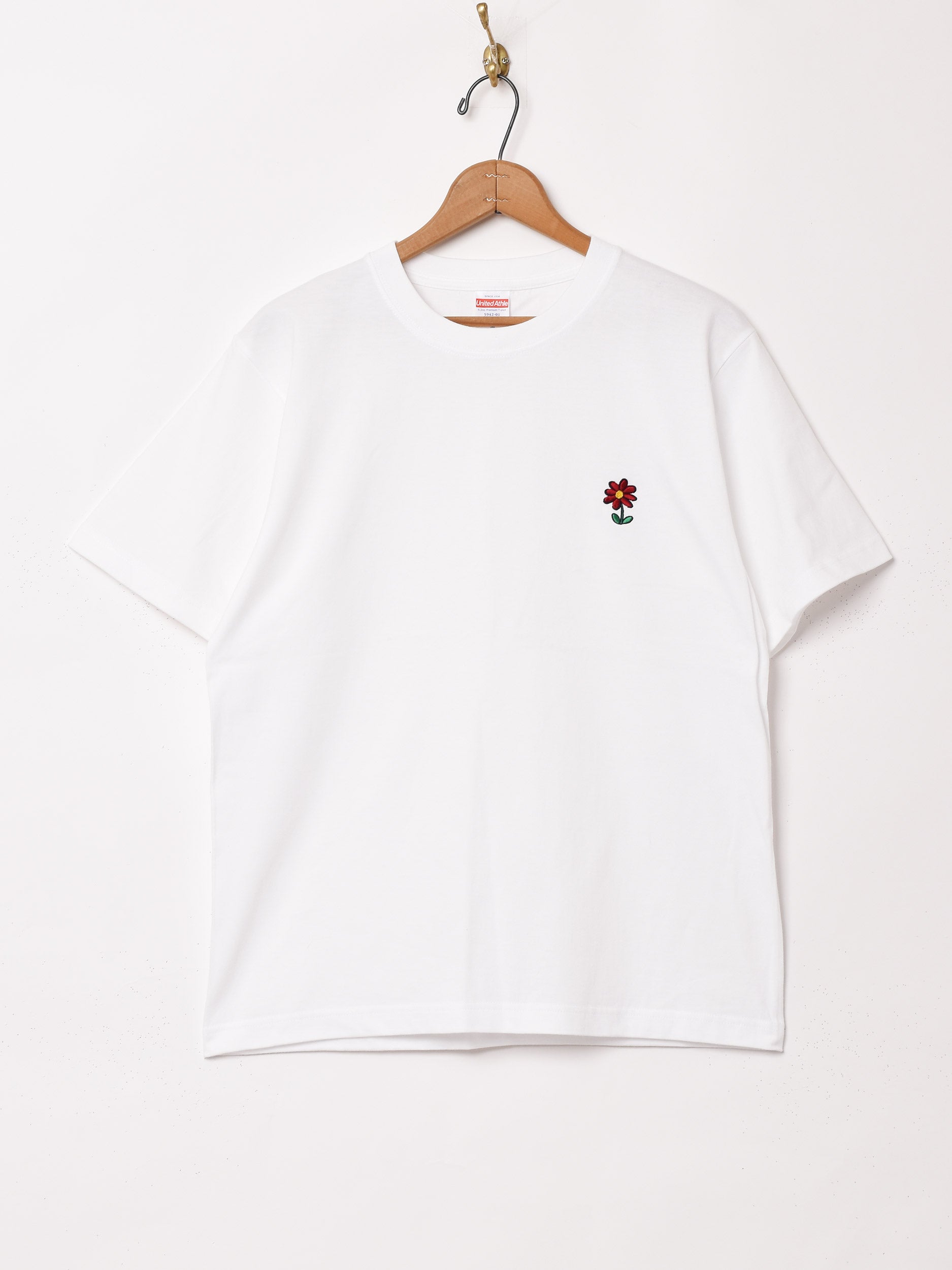 4色展開】 ワンポイント 刺繍 Tシャツ 「Flower」 – 古着屋Top