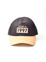 【2色展開】フロッキープリント キャップ【VOLUME UP 1997】