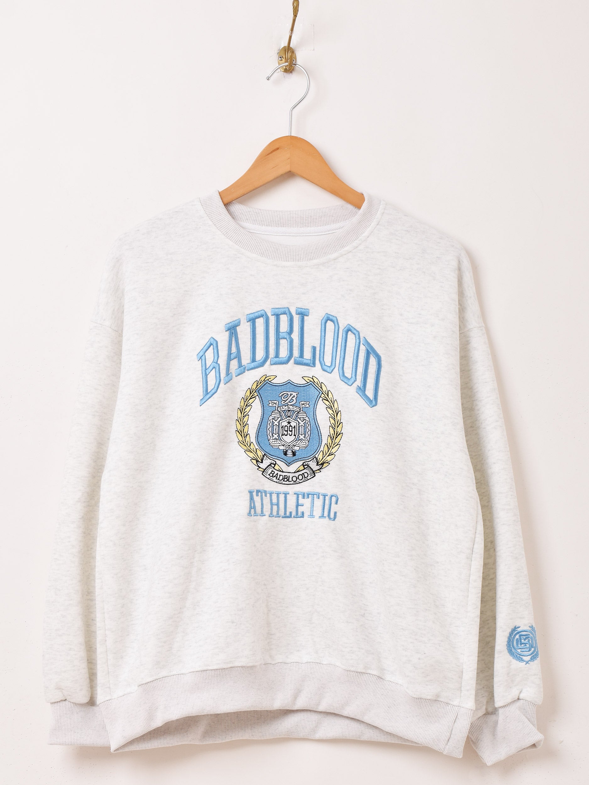 2色展開】 ロゴ刺繍 スウェットシャツ 「BADBLOOD」 – 古着屋Top