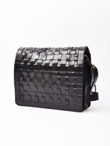 編み込みレザー ブラック スクエア ショルダーバッグ