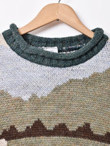 ヒツジ ケーブルセーター