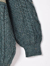 ヒツジ ケーブルセーター