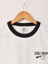 【2色展開】 プリント リンガーTシャツ「8BALL TAVERN」