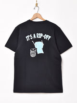 【2色展開】プリントTシャツ「IT'S A RIP-OFF」