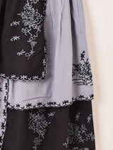 【2色展開】Emerald Motel 刺繍 ランダムデザイン スカート