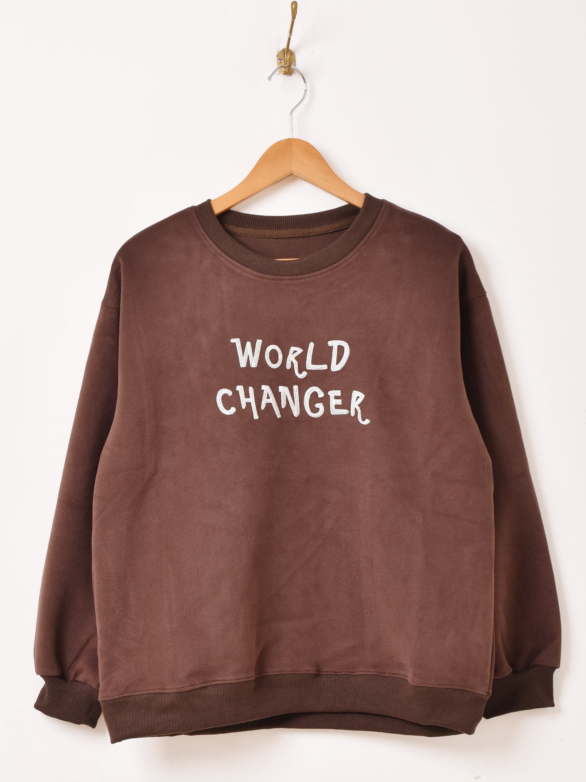 2色展開】 刺繍ロゴ スウェットシャツ「WORLD CHANGER」 – 古着屋Top