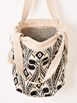 【2色展開】ジャガード ニット 巾着バッグ