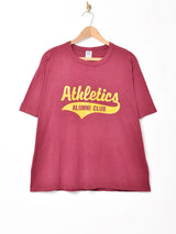 アスレチックス 筆記体 グラフィックデザイン  プリントTシャツ ワインレッド