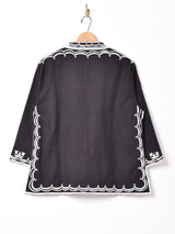 【2色展開】マンダリンカラー 刺繍ブラウス