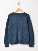 ケーブルセーター