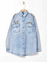 パッチ付き 長袖 ケミカルウォッシュデニムシャツ