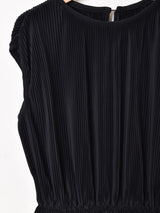 プリーツ スリーブレスワンピース