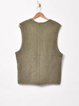 ウッドボタン ケーブルニットベスト