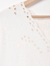 カットワークトップス