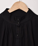 【2色展開】Emerald Motel スタンドカラー ギャザーブラウス