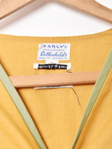 ノーカラーガウン