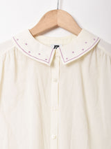 ドット刺繍ブラウス