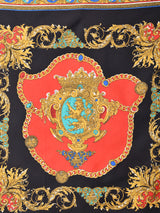 エンブレム柄スカーフ