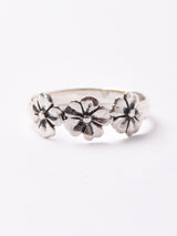 3連 花モチーフ シルバーリング