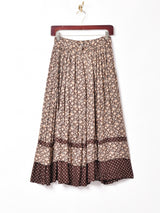 小花柄 ティアードデザイン フレアスカート