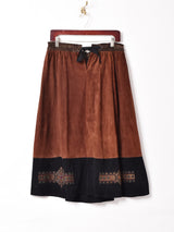 スエード 刺繍 フレアスカート