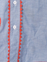 パッチ付き シャンブレーシャツ