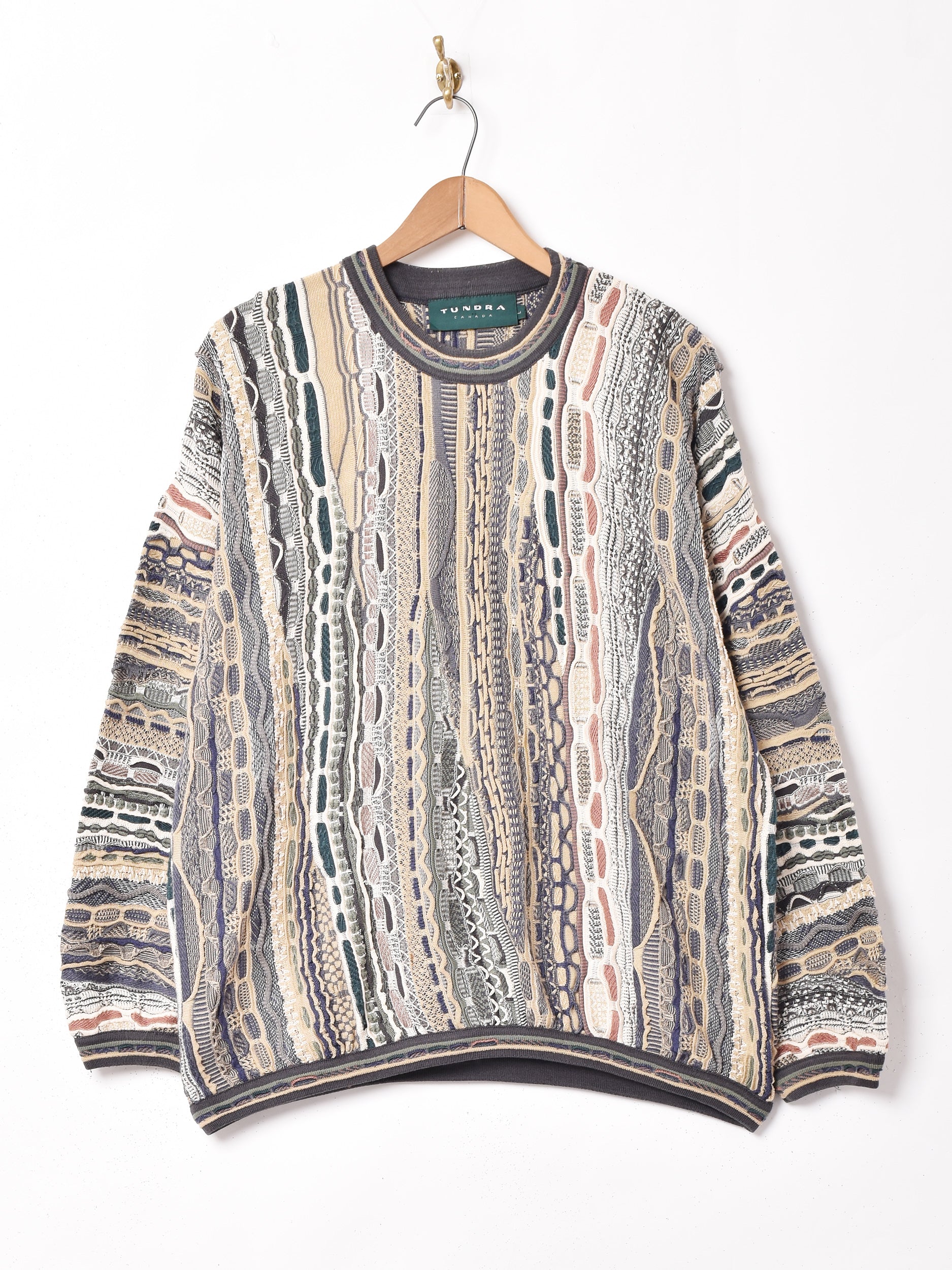 クージーCOOGI ニット立体 編込み 3Dニット マルチカラー 総柄 L