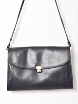 フラップ レザー ショルダーバッグ