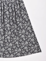 モノトーン 花柄 半袖ワンピース