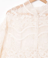 花柄レースブラウス