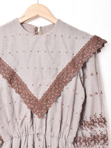 後染め 刺繍 ビブカラー 7分袖ワンピース