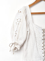 レースアップ カットワーク チロルトップス