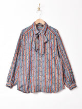 総柄 リボンタイ 長袖ブラウス