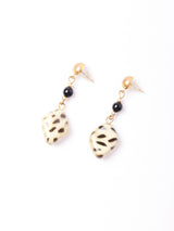 アニマルパターンピアス ベージュ×ゴールド