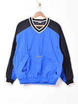 NIKE ナイロントップス