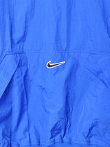 NIKE ナイロントップス
