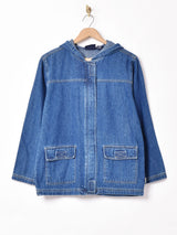 フード付き デニムジャケット