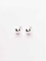 ボールモチーフ シルバーピアス