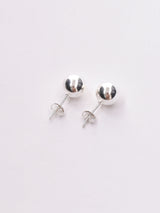 ボールモチーフ シルバーピアス