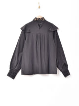【2色展開】Meridianフロントレース ラッフルトップス