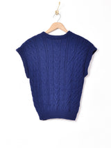 ケーブルニットベスト