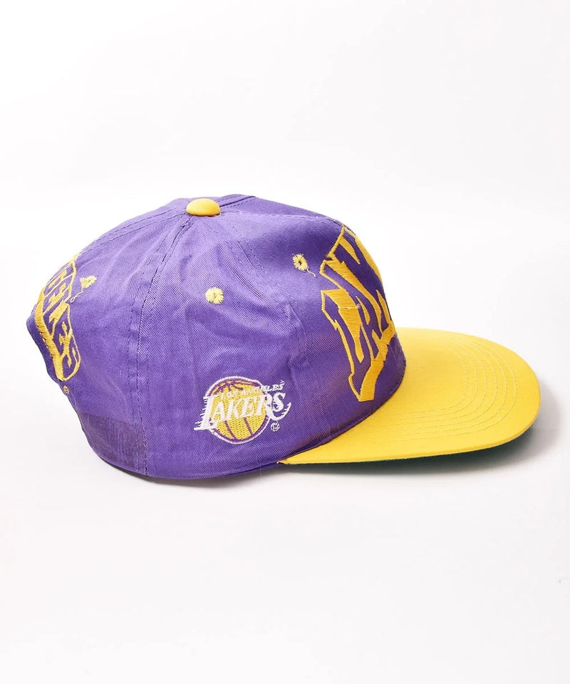 「LOSANGELES LAKERS」 刺繍入り キャップ