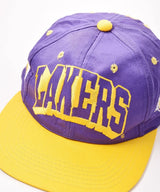 「LOSANGELES LAKERS」 刺繍入り キャップ