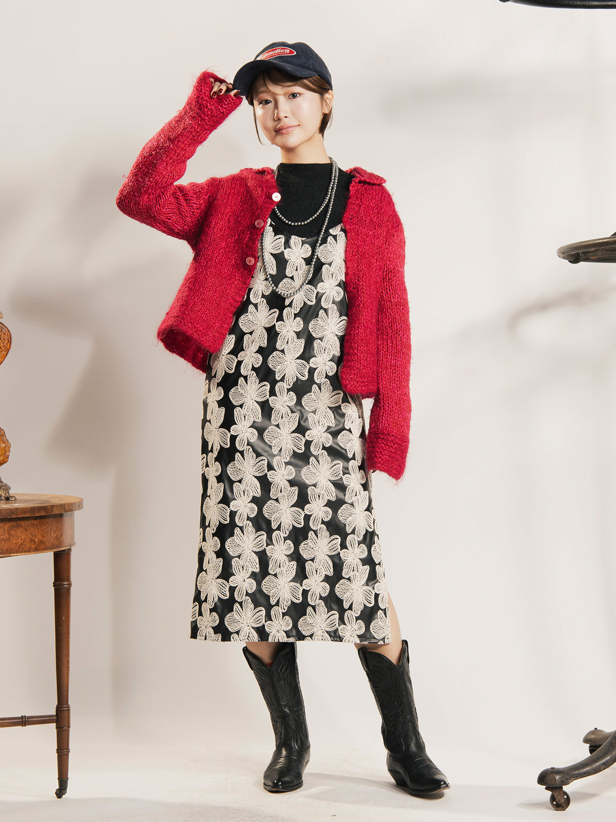 Embroidery Flower Patten Dress – 古着屋Top of the Hillのネット通販