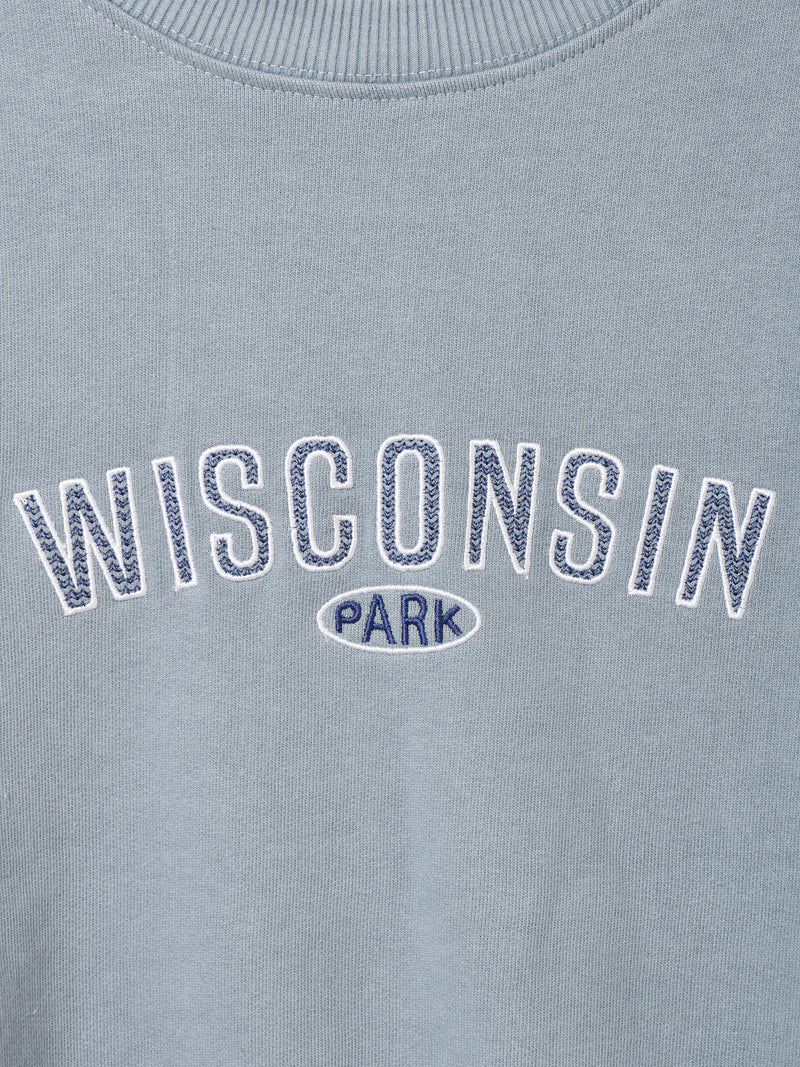 【2色展開】Backers ロゴ刺繍 スウェットシャツ 「WISCONSIN」