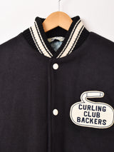 【2色展開】Backers パッチ刺繍 スタジアムジャケット「CURLING CLUB」