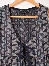 Meridian タペストリー ジオメトリック柄 ペプラムベスト