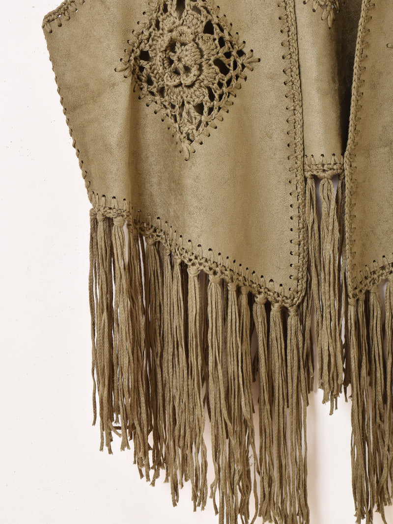 【2色展開】Elcamino フェイクスエード×クロシェ フリンジベスト